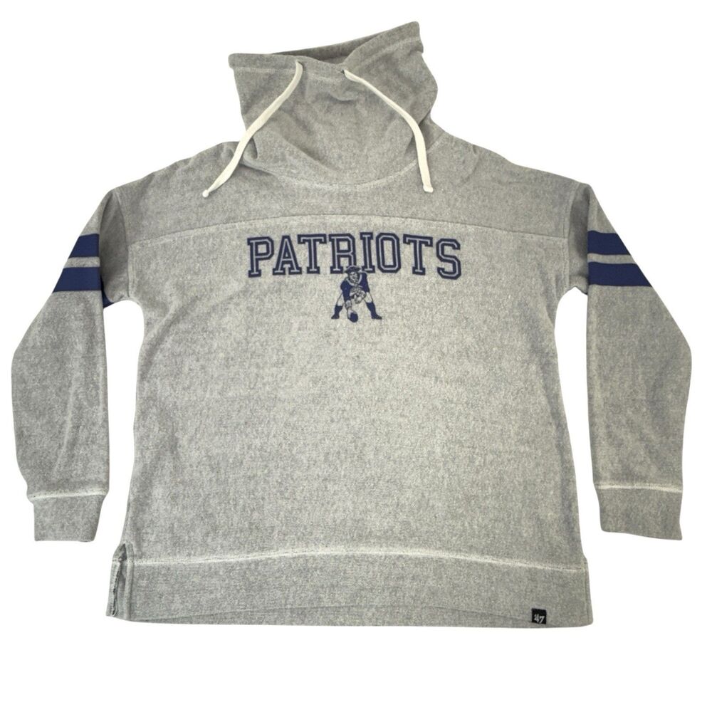 '47 Gray New England Patriots Funnel Neck Pullover Sweatshirt Women's Medium